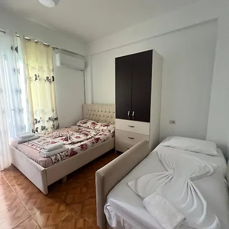 Guest house Eri *